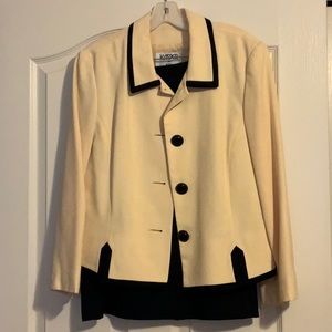 Kasper suit with skirt